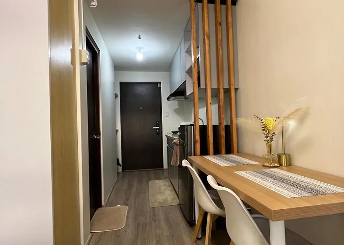 The Median Near It Park With Free Pool Apartment *